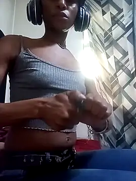 Snapshot of Nikistickyxx25 chatting on December 1, 2025, 4:08 pm Nikistickyxx25 online show from December 1, 2025, 4:08 pm