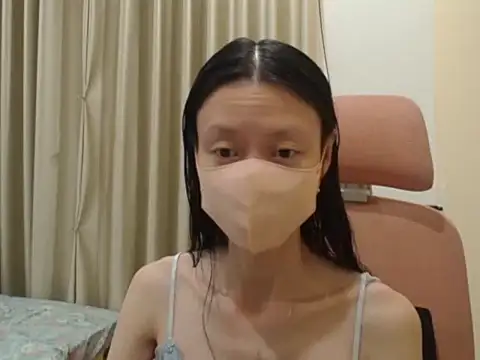 Snapshot of Lil-Cherries chatting on February 2, 2026, 1:43 pm Lil-Cherries online show from February 2, 2026, 1:43 pm