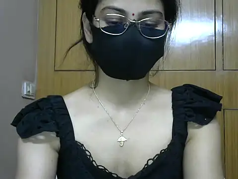 Fairy Pie online show from May 31, 2026, 8:20 pm