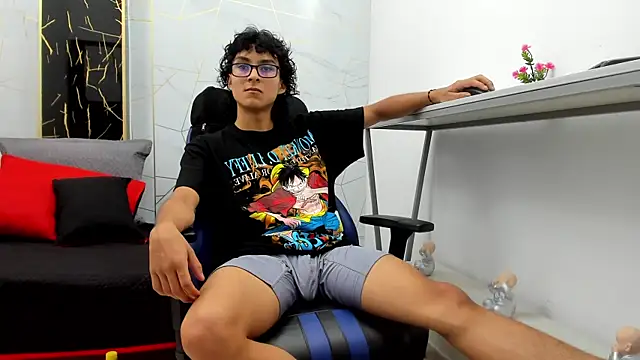 Snapshot of Zoro_V chatting on November 8, 2025, 7:50 pm Zoro V online show from November 8, 2025, 7:50 pm