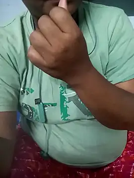 Snapshot of Rathi_telugu_couple chatting on December 4, 2025, 1:15 am Rathi telugu couple online show from December 4, 2025, 1:15 am