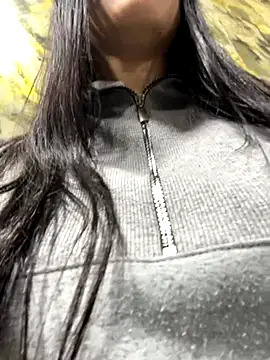 Ahri roux 1 online show from November 13, 2025, 1:31 am