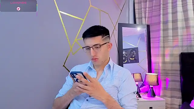 Un Sluttyy online show from November 11, 2025, 11:49 am