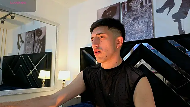 Un Sluttyy online show from April 13, 2026, 11:25 am