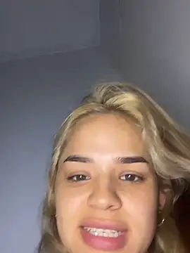 Snapshot of Sara__Secret chatting on January 11, 2026, 3:57 am Sara Secret online show from January 11, 2026, 3:57 am