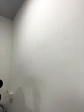 Snapshot of Sara__Secret chatting on December 15, 2025, 8:03 pm Sara Secret online show from December 15, 2025, 8:03 pm