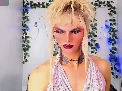 Sofia-hot  online show from November 15, 2025, 3:38 pm