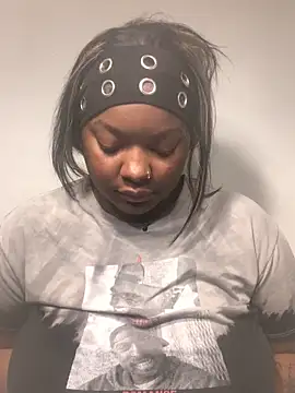 Fxncymuse online show from March 4, 2026, 5:48 am