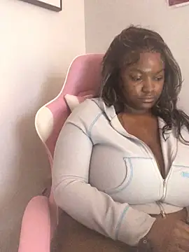 Fxncymuse online show from February 16, 2026, 7:23 pm