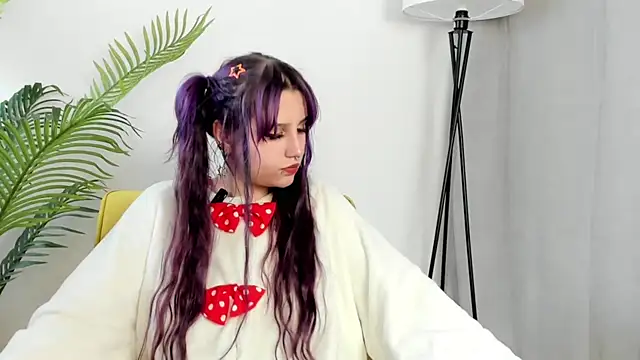 Snapshot of KishaRowsey chatting on November 7, 2025, 6:51 am KishaRowsey online show from November 7, 2025, 6:51 am