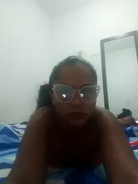 Snapshot of _Lizeth_ chatting on December 15, 2025, 7:47 am Lizeth online show from December 15, 2025, 7:47 am