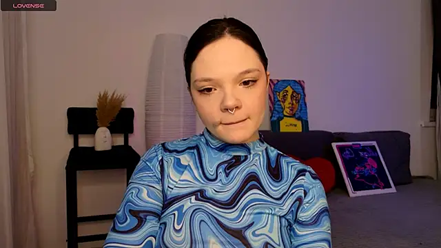 Snapshot of Sweety_cheeky chatting on February 3, 2026, 12:10 am Sweety cheeky online show from February 3, 2026, 12:10 am