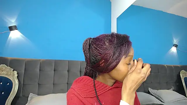 Aliis Love online show from November 21, 2025, 10:53 pm