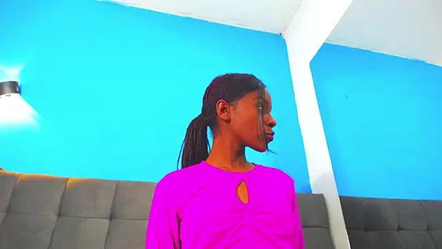 Aliis Love online show from November 25, 2025, 3:51 am