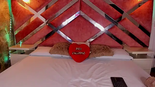 Lily Queen30 online show from December 14, 2025, 8:03 pm