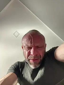 Kriss8411 online show from March 26, 2026, 8:56 am