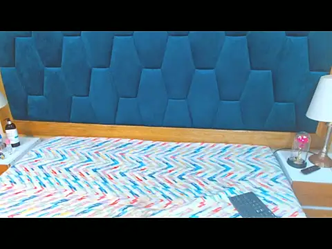 morrigan luxus2 online show from November 29, 2025, 12:00 am