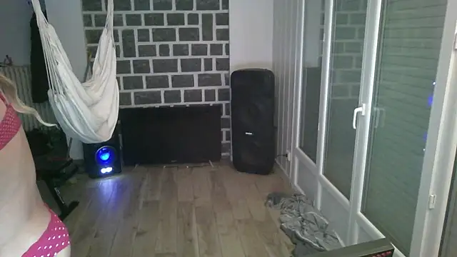 Snapshot of samia42 chatting on December 18, 2025, 10:02 pm samia42 online show from December 18, 2025, 10:02 pm