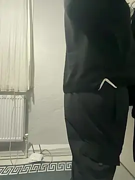 emrxxzxh online show from February 5, 2026, 7:21 pm