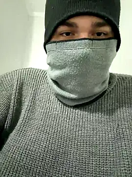 emrxxzxh online show from January 7, 2026, 12:04 am