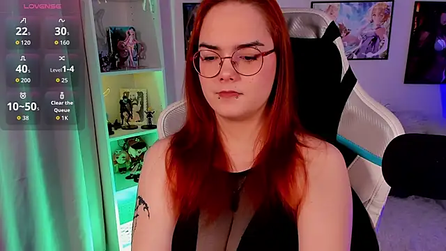 Lily  Evans online show from February 23, 2026, 3:41 am