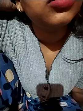 Snapshot of Sexy_Divya__ chatting on May 7, 2026, 5:27 pm Sexy Divya online show from May 7, 2026, 5:27 pm