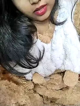 Sexy Divya   online show from February 3, 2026, 6:22 am