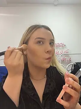 Snapshot of KilianaNoir chatting on February 10, 2026, 8:02 am KilianaNoir online show from February 10, 2026, 8:02 am