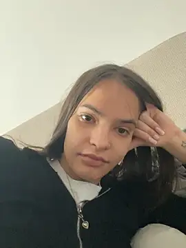 NaughtyGirl12 online show from November 26, 2025, 10:48 am