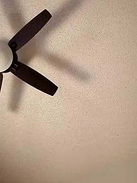 Snapshot of nikkibae33 chatting on April 1, 2026, 10:38 am nikkibae33 online show from April 1, 2026, 10:38 am