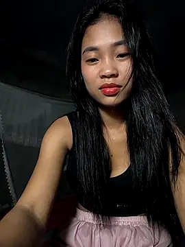 Snapshot of Lynly_k2 chatting on November 10, 2025, 5:45 am Lynly k2 online show from November 10, 2025, 5:45 am