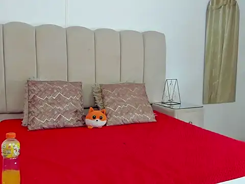 ShanellDiaz  online show from January 10, 2026, 2:18 am