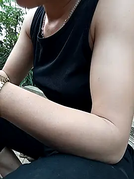 Lynn-122 online show from April 15, 2026, 10:32 am