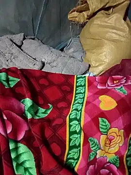 Lynn-122 online show from April 5, 2026, 7:42 pm