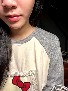 Lynn-122 online show from December 2, 2025, 2:23 am