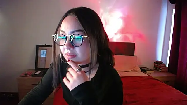 Snapshot of _Pariiss chatting on March 10, 2026, 8:57 pm Pariiss online show from March 10, 2026, 8:57 pm