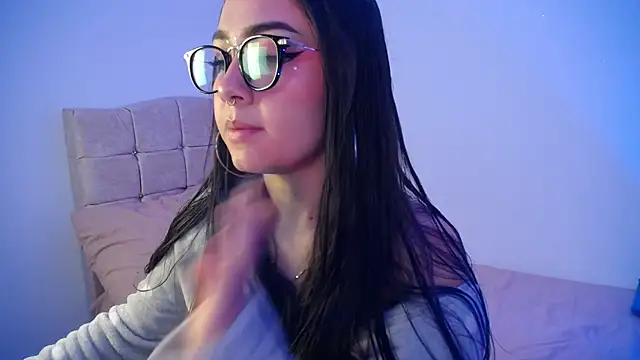 Snapshot of _Pariiss chatting on April 15, 2026, 10:10 pm Pariiss online show from April 15, 2026, 10:10 pm