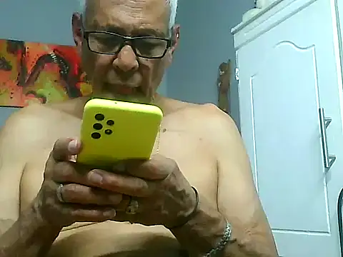 Snapshot of dirtysluttyfist chatting on November 25, 2025, 5:02 pm dirtysluttyfist online show from November 25, 2025, 5:02 pm