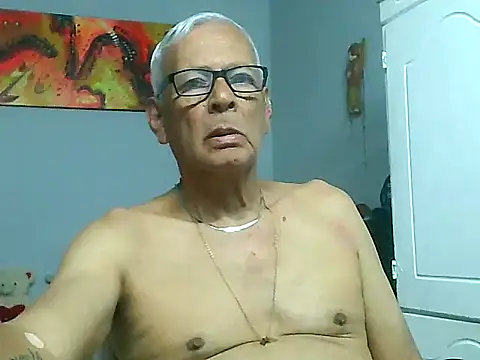 Snapshot of dirtysluttyfist chatting on November 21, 2025, 3:44 pm dirtysluttyfist online show from November 21, 2025, 3:44 pm