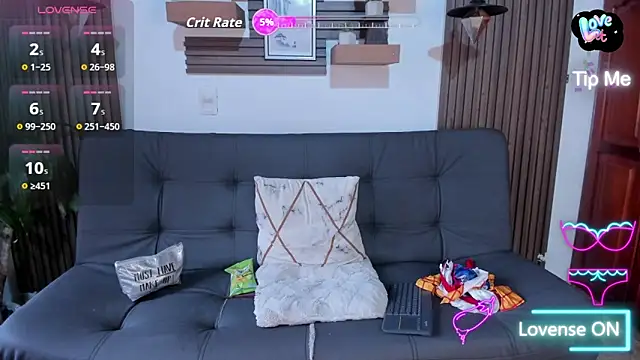 Melany 27 online show from November 27, 2025, 1:11 pm