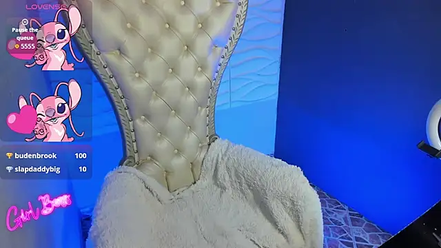 Melany 27 online show from February 19, 2026, 12:13 pm