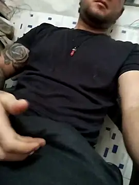 JHONNYACA28 online show from November 8, 2025, 2:31 pm