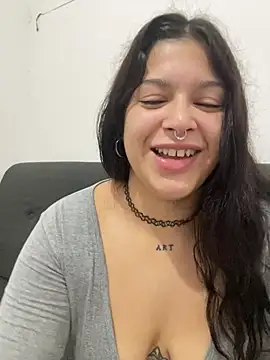 Snapshot of amazonaa9 chatting on April 7, 2026, 11:12 am amazonaa9 online show from April 7, 2026, 11:12 am