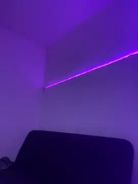 Snapshot of amazonaa9 chatting on March 18, 2026, 7:59 pm amazonaa9 online show from March 18, 2026, 7:59 pm