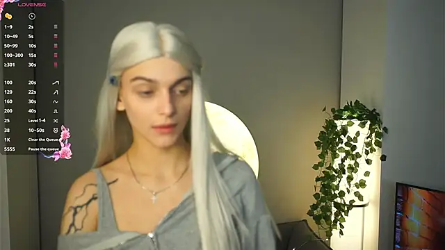 AdameShoyer online show from December 3, 2025, 8:30 pm