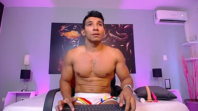 IanKnox online show from November 10, 2025, 2:33 pm