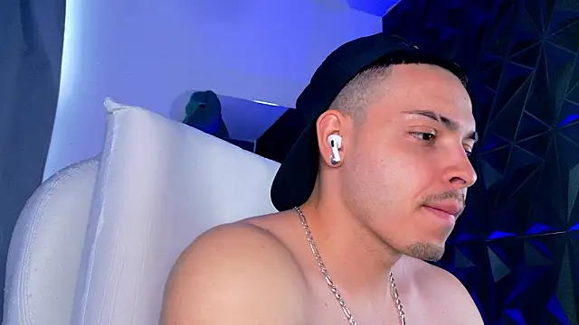 Maxwell Dupont online show from February 5, 2026, 7:43 pm