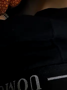 cazzoficasposati online show from November 28, 2025, 9:59 pm