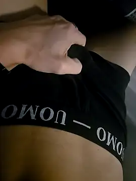 cazzoficasposati online show from November 22, 2025, 11:25 pm