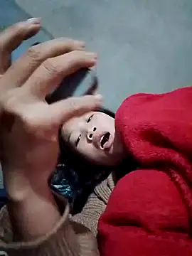 Yumiik2kk online show from November 23, 2025, 9:47 pm